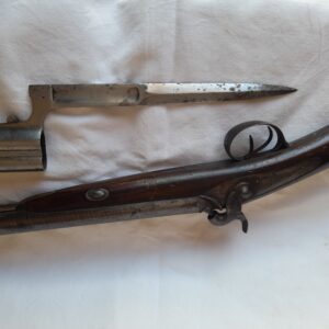 Détail du tenon de baïonnette – arme ancienne