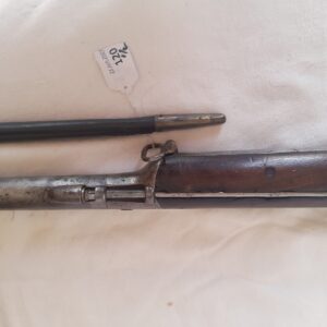 Détail du tenon de baïonnette – arme ancienne